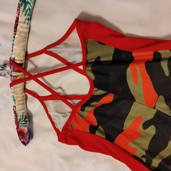 Fashion Nova Woman's Camo Jumpsuit with Orange Trim, Size: S - Picture 3 of 9